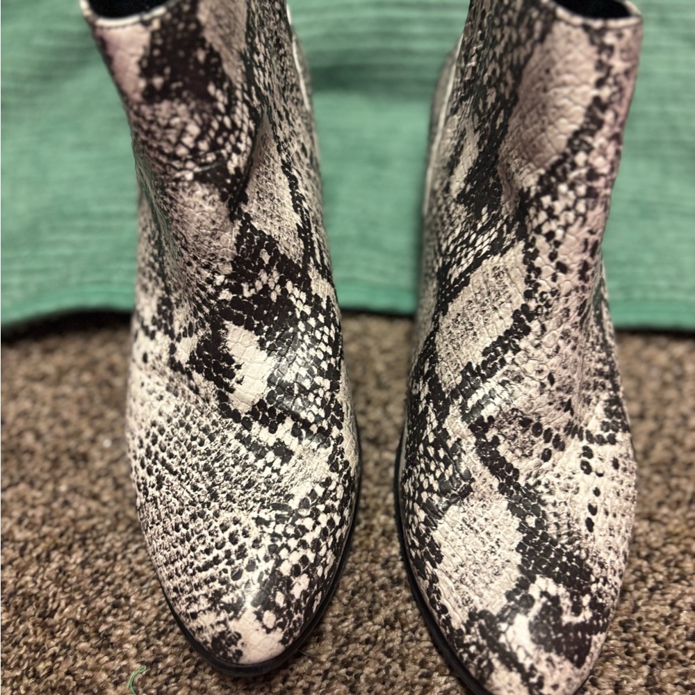 UNIONBAY Black and White Snakeskin Ankle Booties